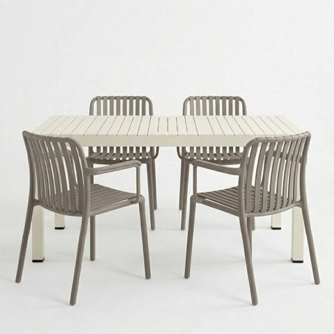 Kit 1 Mesa Creta 140x72cm e 4 Cadeira Tulum em Polipropileno