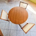 Ver imagem 5 de Mesa de Jantar Redonda Base Tripé em Madeira Maciça - 90 Cm