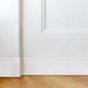 Ver imagem 2 de Kit 48M Linear Rodapé de Poliestireno 10cm X 10mm X 2,40m Frisado NFR  