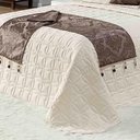 Ver imagem 2 de Kit Cobre Leito Colcha Midna Queen 8 Peças Dupla Face Xale Floral Jacquard Pedraria - Marrom Palha