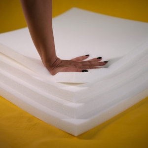 Espuma Cadeira 45x45x3cm D28 - Kit 4 Unid.:branco