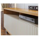 Ver imagem 3 de Estante Home Theater Ambiente Jordão com Pés Off White Freijó - Colibri