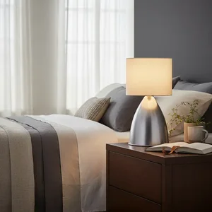 Abajur Luminaria de Mesa Clássico Bojudo Escovado com Cúpula Branco Decoração Iluminação Casa