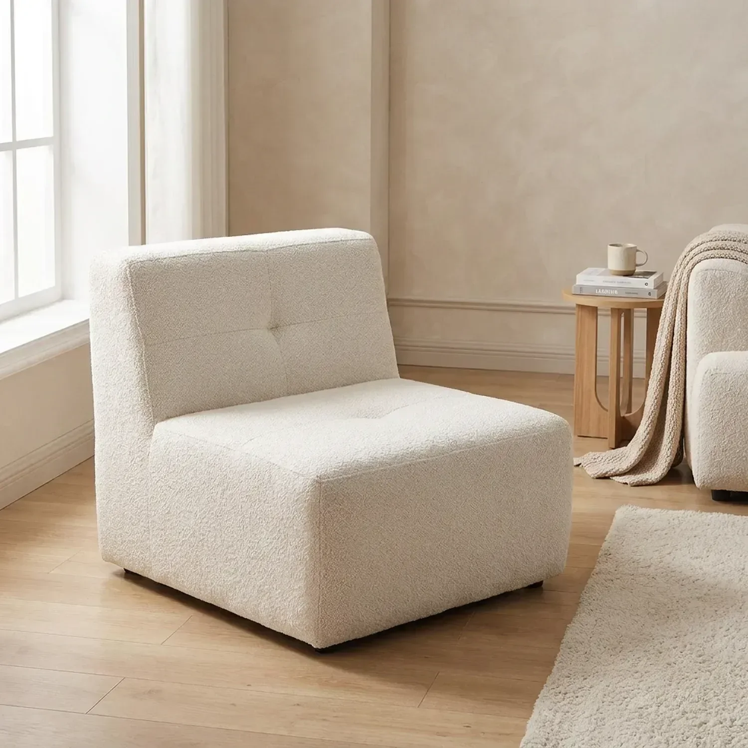 Poltrona de Madeira para Sala de Estar Off-White Maceió
