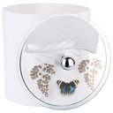 Ver imagem 1 de Lixeira Decorada Branca com Borboleta Azul