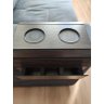 Bandeja Apoio Braço Sofá Esteira Flexível Madeira MDF Grosso 6mm Porta Copos Controle Marrom Tabaco - 4