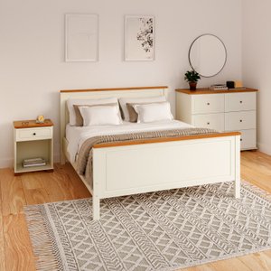 Conjunto Dormitório 1 Cama Queen 1 Mesa de Cabeceira 1 Cômoda Ananda CabeCasa MadeiraMadeira