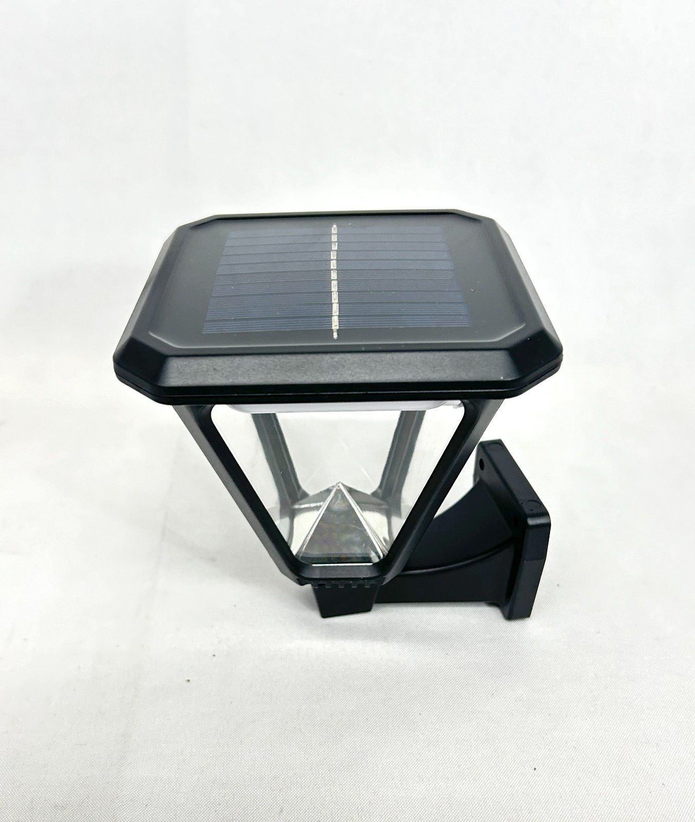 Luminária Solar Sensor e Controle Remoto Arandela ou Jardim - 1