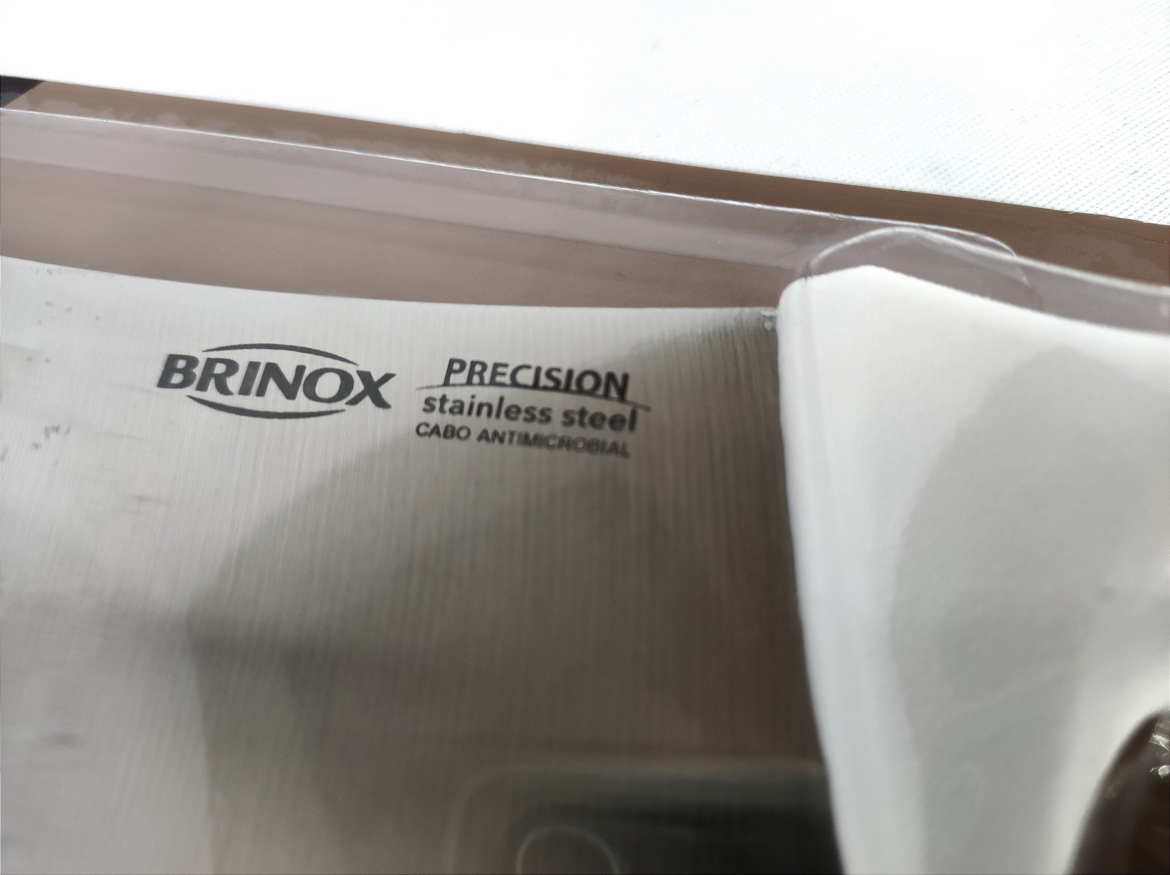 Cutelo Profissional Brinox para Cortar Carne Ossos Tudo 6" - 6