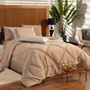 Ver imagem 1 de Kit Edredom Liso Queen 03pçs Percal 200 Fios Caqui