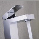 Ver imagem 3 de Torneira Banheiro Monocomando Quadrada Baixa Cromada:Cromado