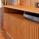 Ver imagem 5 de Home Estante Rack Jordão para Tv até 75 Polegadas com Led Freijo Freijo