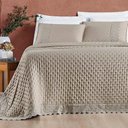 Ver imagem 3 de Kit Cobre Leito Colcha Bouclê King Laise Bordada Micropercal 200 Fios 3 Peças - Bege Taupe