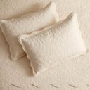 Ver imagem 3 de Kit Cobre Leito Vintage King Percal 300 Fios Colcha Matelassê Floral Alto Relevo 3 Peças Bege
