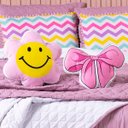 Ver imagem 7 de Kit Edredom King Menina Teen Rosa com Almofadas Estampadas 07 Peças - Dupla Face Percal 300 Fios