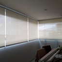Ver imagem 2 de Persiana Rolo Tela Solar 5% Sacada 0,90m X 1,90m C/ Bandô