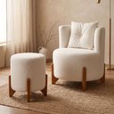 Ver imagem 1 de Kit Poltrona e Puff Luna Decorativa Curvo Orgânico Boucle Off White - Montanaris Decor