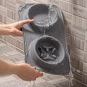Ver imagem 4 de Comedouro Bebedouro Silicone 2 em 1 Cachorro Gato Pet Animais Agua Comida Raçao Tapete Dobravel Anti