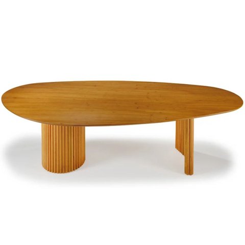 Mesa de Jantar Orgânica Fusion 220cm Pés em Madeira Maciça Tampo em Cinamomo Cor Mel (apenas a Mesa)