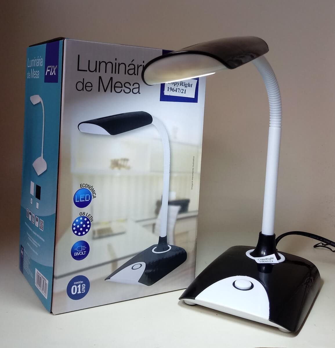 Luminaria de Mesa Para Leitura Estudar Led Haste Flex FX3 | MadeiraMadeira