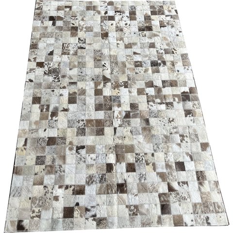 Tapete de couro cinza natural malhado 1,00x1,50 s/b pç 5x5cm