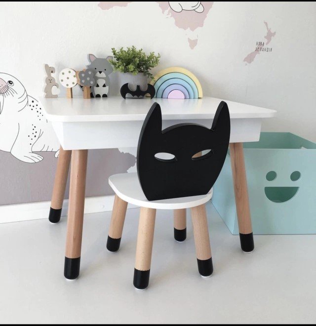 Conjunto de Mesa Baú com Uma Cadeira Infantil Batman- Mdf - 2