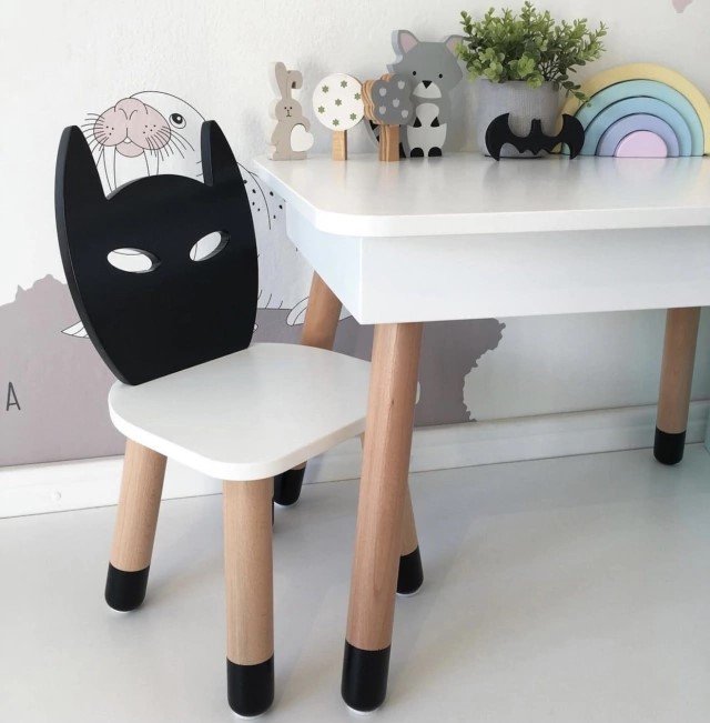 Conjunto de Mesa Baú com Uma Cadeira Infantil Batman- Mdf