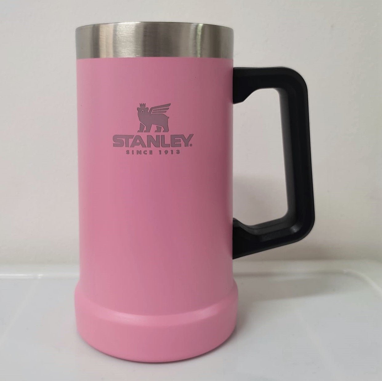 Caneca Térmica de Cerveja Stanley Beer Stein - 709ml rosa bb