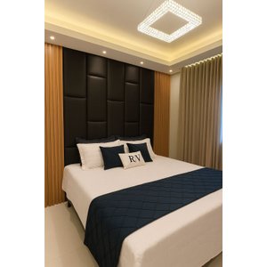 Cabeçeira Dominó 2,70 Altura e 1,60 Largura Modulos Colantes:corino Preto