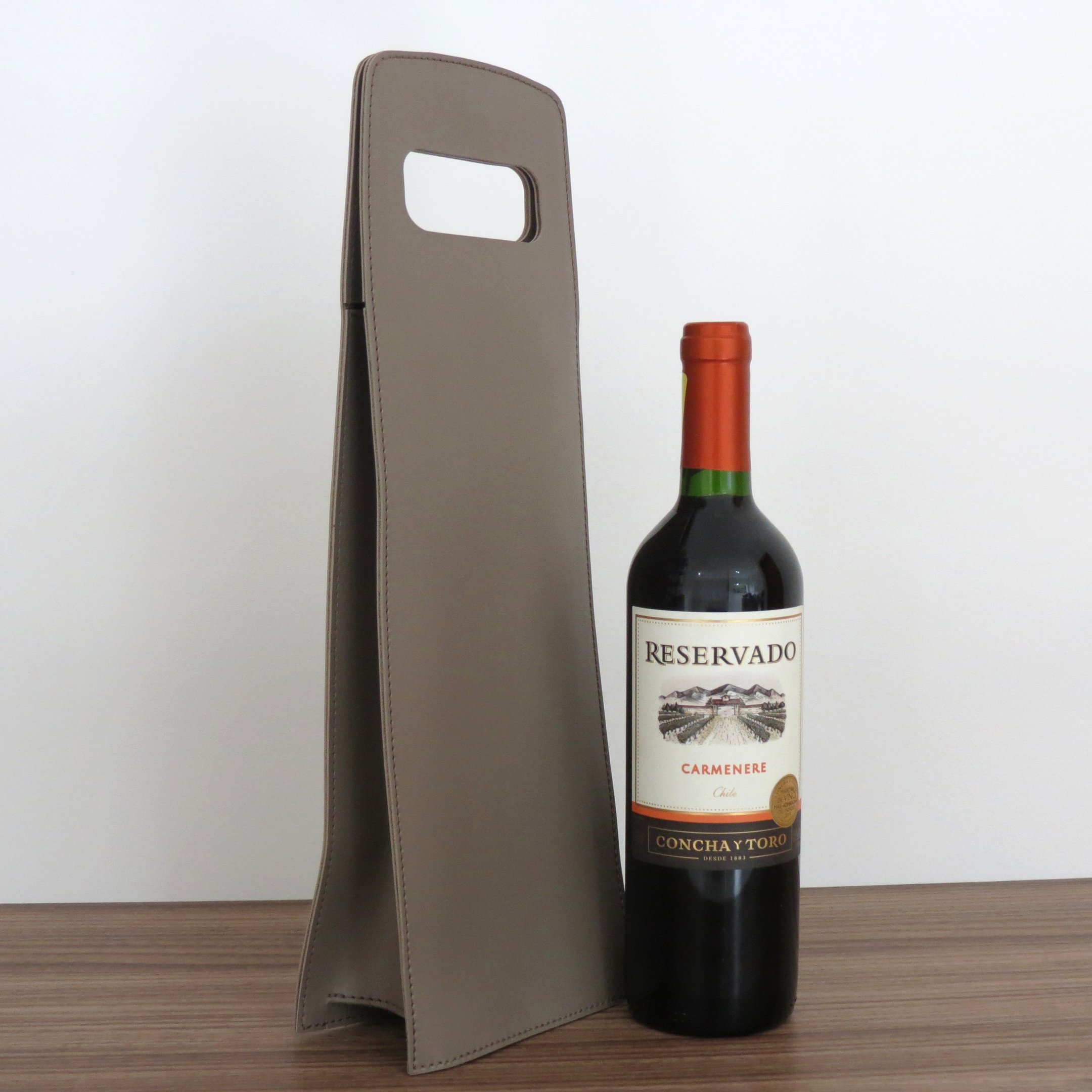 Porta Garrafa de Vinho em Corino com Alça Cor Fendi Matte - 3