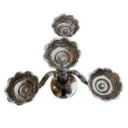 Candelabro Prateado em Metal e Cristal - 52,5x43x19cm - Design Exclusivo de Candelabro - 2