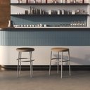 Ver imagem 5 de Kit 2 Banqueta Itália Redonda Estofada 65cm Aço Branco e Corino Bege Impermeável - Cozinha e Bar