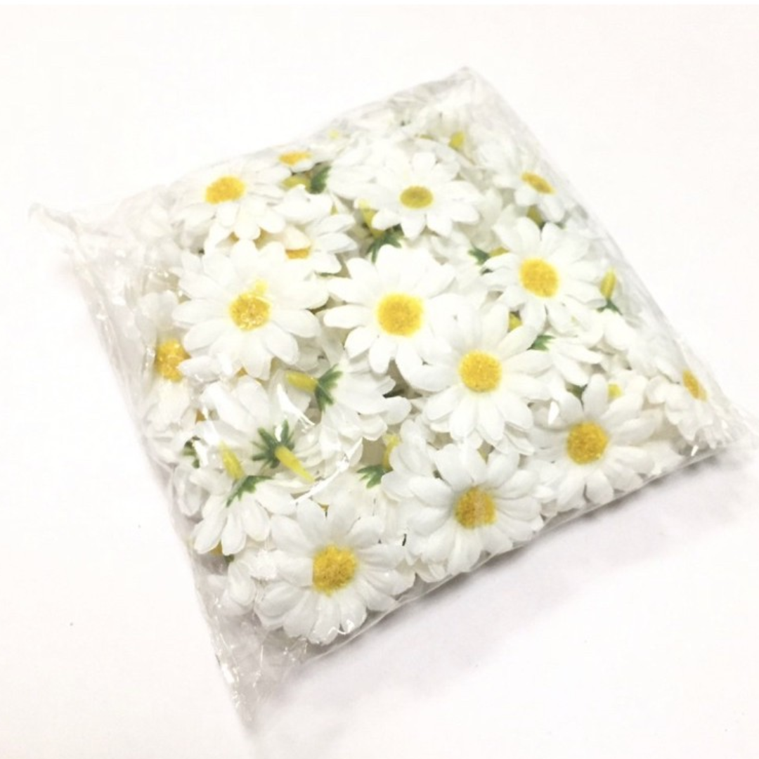 Pacote 100 Mini Margaridas Flores Artificiais Decorativas