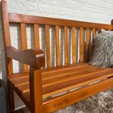 Ver imagem 3 de Banco de Jardim Namoradeira de Madeira 3 Lugares com Verniz