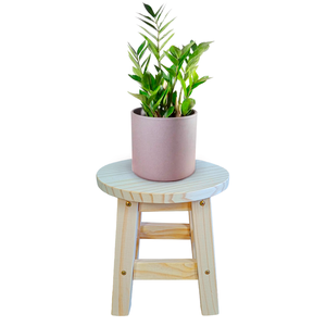 Banqueta Baixa Redonda Madeira Maciça Pinus Natural sem Pintura Resistente Pinus Pequena Infantil
