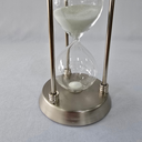 Ver imagem 3 de Ampulheta Decorativa - Base Metal- 15 Minutos 15min. - 17cm