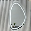 Ver imagem 4 de Espelho Orgânico Jateado com 3 Tons de Led e Botão Touch 45x70cm Decorativo