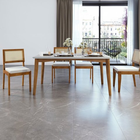 Conjunto Sala de Jantar Mesa Monalisa com 4 Cadeiras Rainha em Madeira Maciça