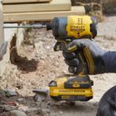 Ver imagem 4 de Parafusadeira de Impacto 1/4"" 20 Volts 2 Baterias V20 Bivolt com Maleta - Sbi810d2k-br - Stanley Pa