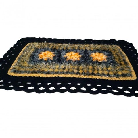 Tapete de Crochê Luxo Amarelo e Preto Artesanal