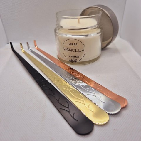 Pinça Gancho P/ Acertar Pavio de Vela e Vela Aromática 140gr:rosa