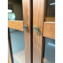 Ver mais imagens de Cristaleira Vitrine Rústica 100% Madeira Maciça 2 Portas 1 Gaveta Linha Rubi