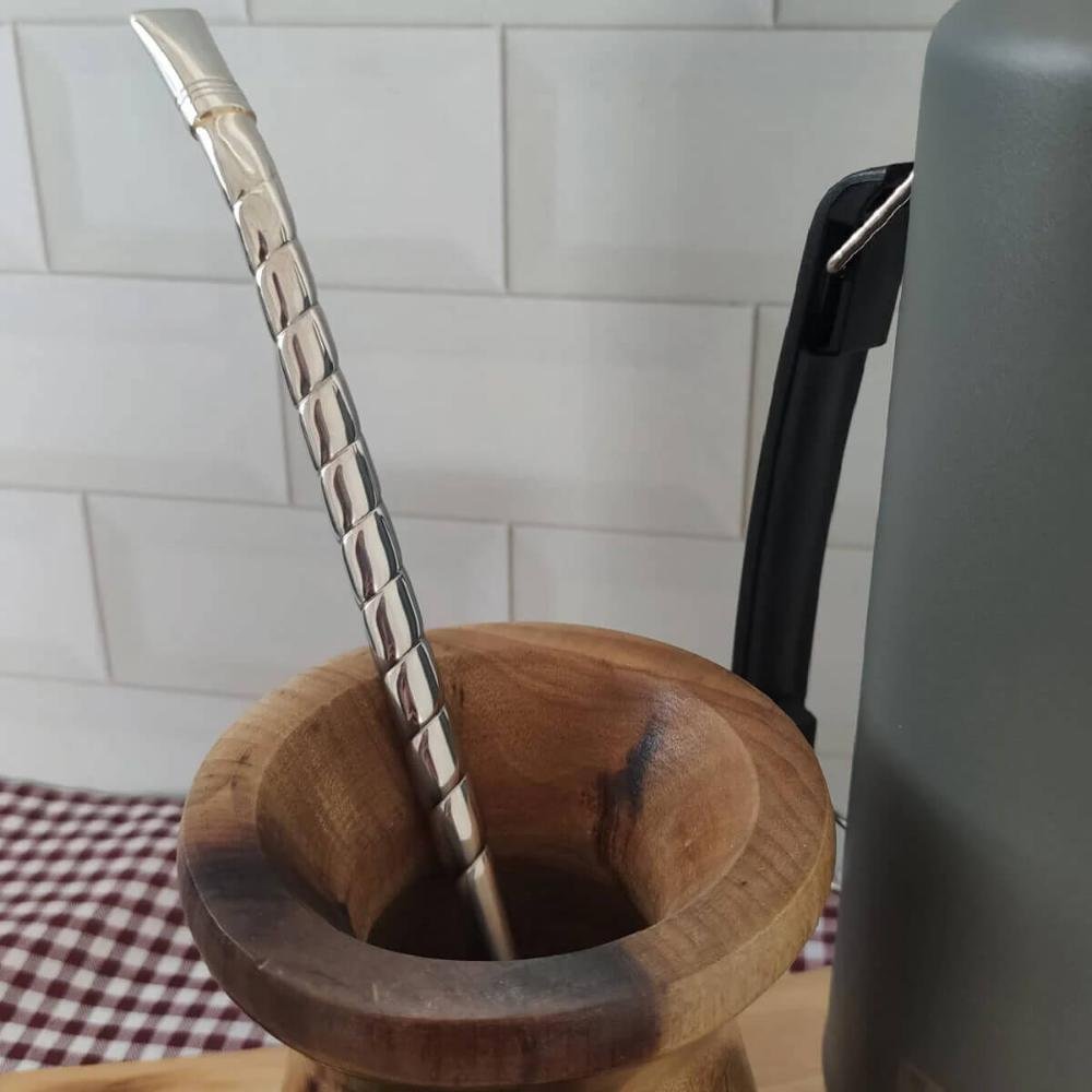 Bomba de Chimarrão Bojo Mil Furos 21cm com Rosca Chata Média e Escovinha Artesanal - 6