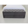Puf Baú Estofado com Gaveta Tamanho Casal 140x50x45cm Cor Camurça - com Botôes na Mesma Cor - 2
