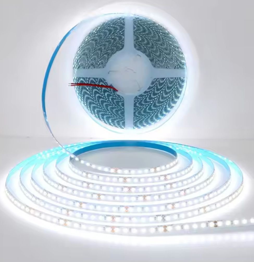 Fita Led 3528 240 Led's 24v 10 Metros 18w Ip20 Branco Frio - 1