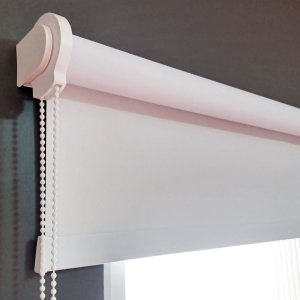 Cortina Persiana Rolô Blackout Branca 1,00 larg x 2,70 alt - Rollflex - Poliéster e PVC - Cortina Bl