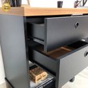 Ver imagem 6 de Escrivaninha Mesa Escritório Retrô com Sky para Home Office 2 Gavetas 135cm Freijó e Preto Artany