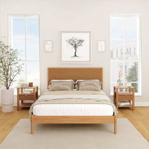 Conjunto Cama Casal com 2 Mesas de Cabeceira Oiti CabeCasa MadeiraOriginals Marrom