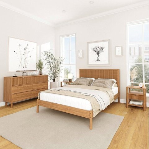 Conjunto Cama Casal com 2 Mesas de Cabeceira e Cômoda Oiti CabeCasa MadeiraOriginals Marrom