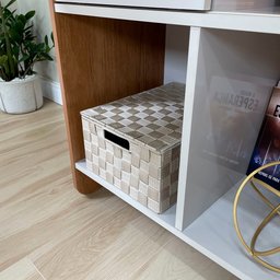 Escrivaninha com Estrutura flexível 4 Nichos, 1 Porta Nomad - 12